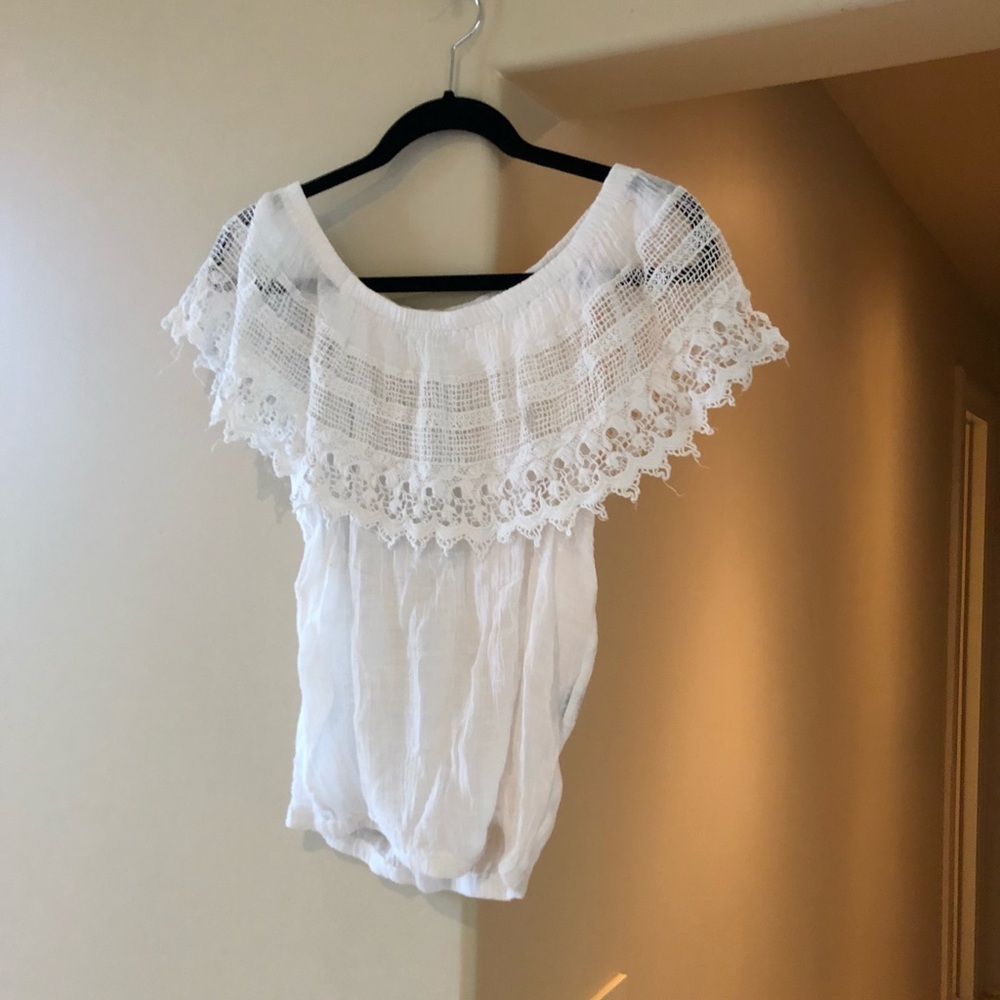 Tobi off the shoulder top, size S